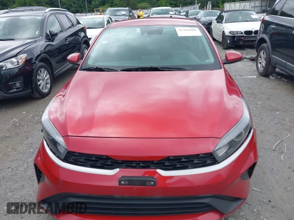 2023 Kia Forte LXS z VIN 3KPF24AD8PE582105, wystawiony jako IAAI lot #42366608 z przebiegiem 61 455 mil mil oraz . Historia ofert i sprzedaży dostępna na DreamBid. Obrazek 12.