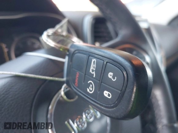 2019 Jeep Cherokee Latitude Plus with VIN 1C4PJMLB4KD441738, listed as a IAAI auction lot 42684317 with 50,480 mi miles and . Bid and sale history available at DreamBid. Image 11.