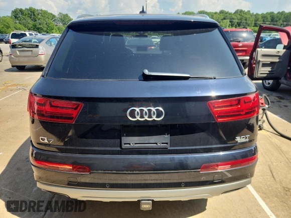 2017 Audi Q7 Prestige with VIN WA1VAAF75HD029313, listed as a Copart auction lot 62296365 with 164,123 mi miles and Clean title. Bid and sale history available at DreamBid. Image 6.