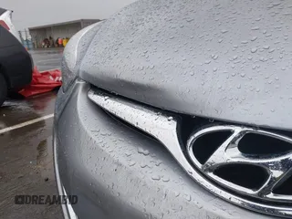2015 Hyundai Elantra SE z VIN 5NPDH4AE7FH616818, wystawiony jako IAAI lot #41784684 z przebiegiem 107 377 mil mil oraz . Historia ofert i sprzedaży dostępna na DreamBid. Obrazek 19.