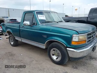 1996 Ford F-150 z VIN 1FTEF15Y4TLB64508, wystawiony jako IAAI lot #42440466 z przebiegiem 154 750 mil mil oraz . Historia ofert i sprzedaży dostępna na DreamBid. Obrazek 1.