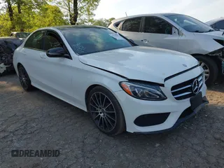 2017 Mercedes-Benz C 300 z VIN 55SWF4JB1HU222011, wystawiony jako IAAI lot #42050661 z przebiegiem 59 790 mil mil oraz . Historia ofert i sprzedaży dostępna na DreamBid. Obrazek 1.