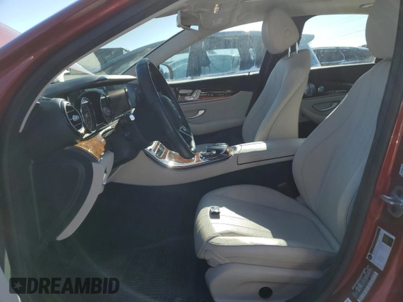 2019 Mercedes-Benz E-Class E 300 with VIN WDDZF4KB7KA595850, listed as a Copart auction lot 45160355 with 25,580 mi miles and Salvage Title. Bid and sale history available at carsss.com. Image 7.