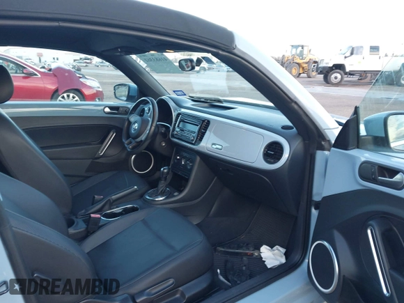 2013 Volkswagen Beetle 2.5L with VIN 3VW5P7AT9DM811542, listed as a IAAI auction lot 41683361 with 79,018 mi miles and . Bid and sale history available at DreamBid. Image 5.