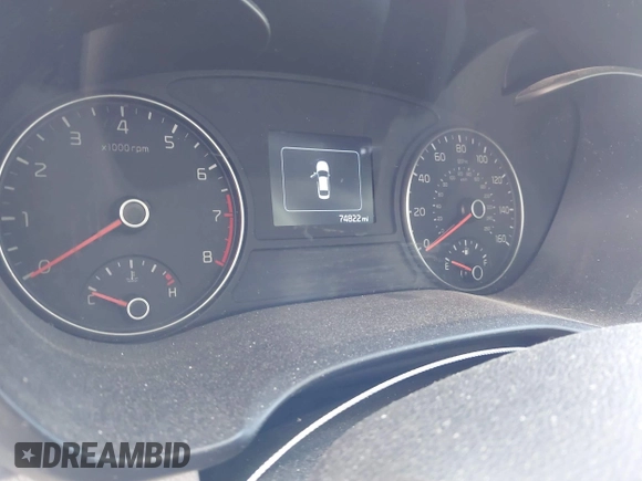 2018 Kia Optima LX with VIN 5XXGT4L32JG181735, listed as a IAAI auction lot 41699217 with 74,822 mi miles. Bid and sale history available at carsss.com. Image 7.