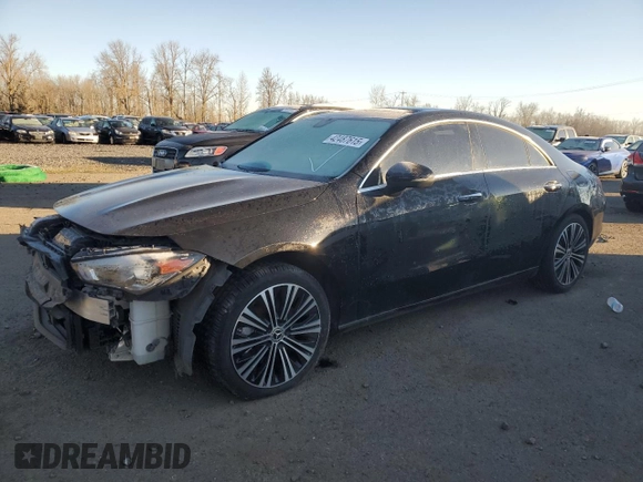 2021 Mercedes-Benz CLA 250 z VIN W1K5J4HB3MN192562, wystawiony jako Copart lot #42487615 z przebiegiem 42 600 mil mil oraz Szkoda całkowita • Salvage title. Historia ofert i sprzedaży dostępna na DreamBid. Obrazek 1.
