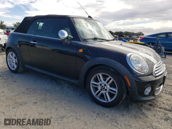 2011 MINI Convertible с VIN WMWZN3C50BT265016, выставлен на аукционе Copart как лот 65074435 с пробегом 77 923 миль миль и Списание • Salvage title. История ставок и продаж доступна на DreamBid. Изображение 4.