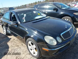2005 Mercedes-Benz E-Class 3.2L with VIN WDBUF65J85A700806, listed as a IAAI auction lot 41585086 with 200,245 mi miles. Bid and sale history available at carsss.com. Image 13.