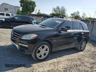 2012 Mercedes-Benz M 350 z VIN 4JGDA5HB3CA016883, wystawiony jako Copart lot #57218585 z przebiegiem 204 252 mil mil oraz Szkoda całkowita • Salvage title. Historia ofert i sprzedaży dostępna na DreamBid. Obrazek 1.
