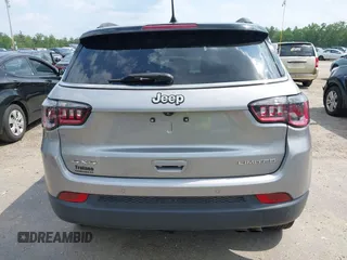 2021 Jeep Compass Limited z VIN 3C4NJDCB1MT506372, wystawiony jako IAAI lot #42485424 z przebiegiem 58 317 mil mil oraz . Historia ofert i sprzedaży dostępna na DreamBid. Obrazek 16.
