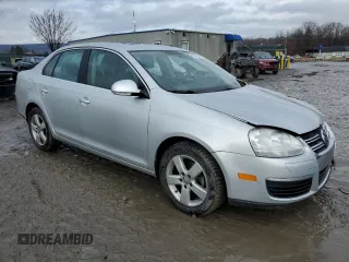 2009 Volkswagen Jetta SE z VIN 3VWRZ71K89M062050, wystawiony jako Copart lot #83973194 z przebiegiem 48 996 mil mil oraz Szkoda całkowita • Salvage title. Historia ofert i sprzedaży dostępna na DreamBid. Obrazek 4.