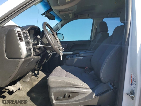 2018 Chevrolet Silverado 1500 LT with VIN 2GCVKREC1J1111492, listed as a Copart auction lot 41888575 with 98,495 mi miles and Salvage Title. Bid and sale history available at carsss.com. Image 7.