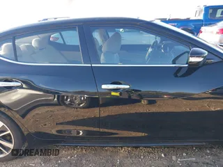 2019 Nissan Maxima Platinum z VIN 1N4AA6AV0KC379524, wystawiony jako IAAI lot #40862758 z przebiegiem 74 145 mil mil oraz . Historia ofert i sprzedaży dostępna na DreamBid. Obrazek 14.