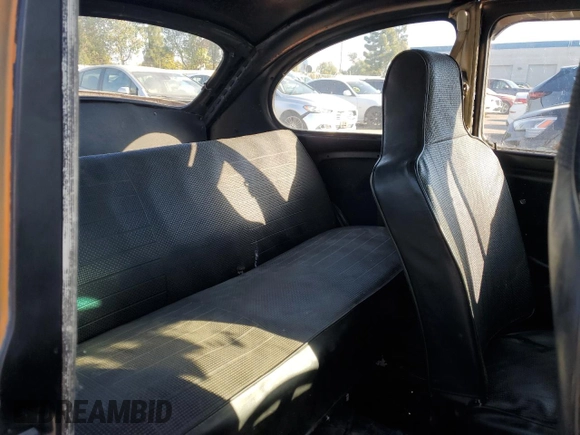 1971 Volkswagen Beetle with VIN 1112121729, listed as a Copart auction lot 88161105 with 16,992 mi miles and Salvage Title. Bid and sale history available at DreamBid. Image 10.