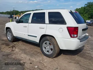 2008 Jeep Grand Cherokee Laredo with VIN 1J8GS48K28C229501, listed as a IAAI auction lot 42162413 with 1 mi miles. Bid and sale history available at carsss.com. Image 3.
