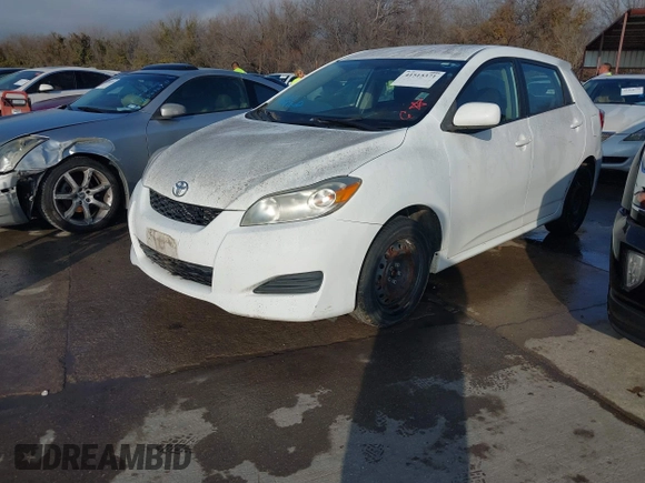 2010 Toyota Matrix with VIN 2T1KU4EE5AC224042, listed as a IAAI auction lot 41515371 with 1 mi miles. Bid and sale history available at carsss.com. Image 2.