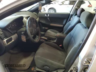 2006 Mitsubishi Galant ES z VIN 4A3AB36F16E071051, wystawiony jako Copart lot #62706024 z przebiegiem 137 959 mil mil oraz Szkoda całkowita • Salvage title. Historia ofert i sprzedaży dostępna na DreamBid. Obrazek 7.