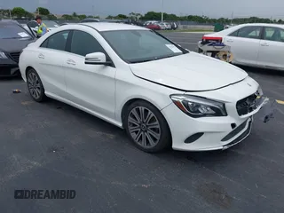 2018 Mercedes-Benz CLA 250 z VIN WDDSJ4EBXJN676439, wystawiony jako IAAI lot #42428373 z przebiegiem 38 465 mil mil oraz . Historia ofert i sprzedaży dostępna na DreamBid. Obrazek 1.