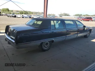 1996 Cadillac Fleetwood z VIN 1G6DW52P2TR710009, wystawiony jako Copart lot #67530934 z przebiegiem 127 910 mil mil oraz Tytuł czysty. Historia ofert i sprzedaży dostępna na DreamBid. Obrazek 3.