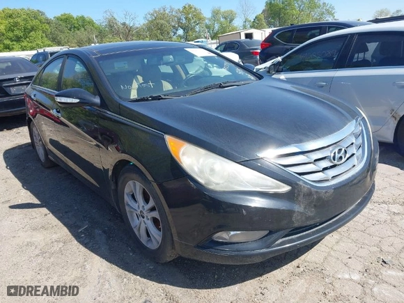 2013 Hyundai Sonata SE with VIN 5NPEC4AC8DH552397, listed as a IAAI auction lot 42055737 with 164,384 mi miles. Bid and sale history available at carsss.com. Image 1.
