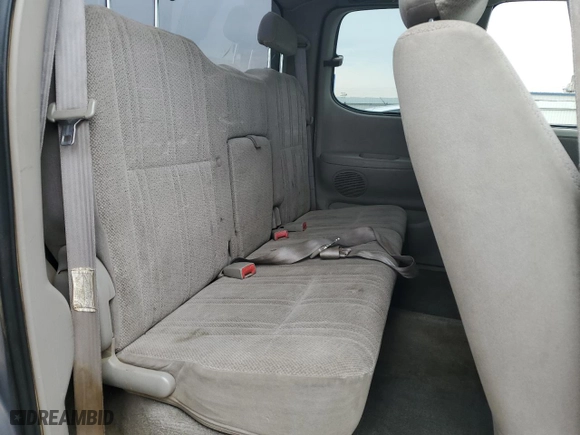 2000 Toyota Tundra SR5 with VIN 5TBBT4417YS102309, listed as a Copart auction lot 47950735 with 245,784 mi miles and Salvage Title. Bid and sale history available at carsss.com. Image 10.