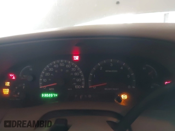 2003 Ford F-150 XLT with VIN 1FTRW08L03KB51627, listed as a IAAI auction lot 42497227 with 330,207 mi miles and . Bid and sale history available at DreamBid. Image 7.