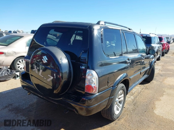 2005 Suzuki XL-7 LX with VIN JS3TY92V454100123, listed as a IAAI auction lot 41647668 with 83,293 mi miles. Bid and sale history available at carsss.com. Image 4.