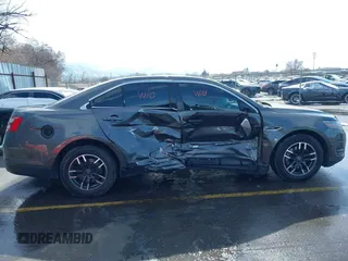 2015 Ford Taurus Limited с VIN 1FAHP2F82FG110285, выставлен на аукционе IAAI как лот 41731926 с пробегом 173 645 миль миль и . История ставок и продаж доступна на DreamBid. Изображение 14.