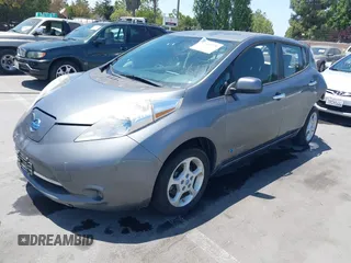 2014 Nissan LEAF SV z VIN 1N4AZ0CP9EC335871, wystawiony jako IAAI lot #42349976 z przebiegiem 84 759 mil mil oraz . Historia ofert i sprzedaży dostępna na DreamBid. Obrazek 2.