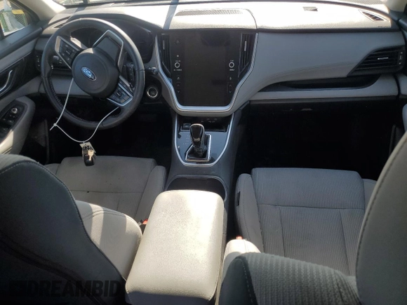 2020 Subaru Legacy Premium z VIN 4S3BWAC62L3024154, wystawiony jako Copart lot #55597725 z przebiegiem Nie podano mil oraz Szkoda całkowita • Salvage title. Historia ofert i sprzedaży dostępna na DreamBid. Obrazek 8.