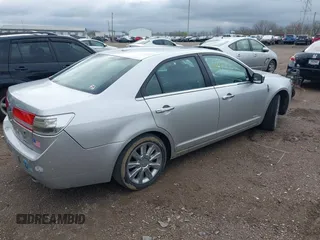 2011 Lincoln MKZ Hybrid with VIN 3LNDL2L32BR772184, listed as a IAAI auction lot 41925013 with 242,713 mi miles. Bid and sale history available at carsss.com. Image 4.