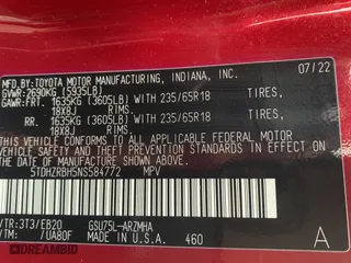 2022 Toyota Highlander XLE with VIN 5TDHZRBH5NS584772, listed as a Copart auction lot 51858845 with 63,157 mi miles and Clean Title. Bid and sale history available at carsss.com. Image 10.