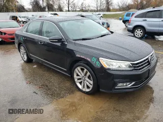 2016 Volkswagen Passat SEL with VIN 1VWCT7A35GC019638, listed as a Copart auction lot 79441314 with 113,827 mi miles and Clean title. Bid and sale history available at DreamBid. Image 4.
