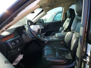 2020 Lincoln Aviator Reserve z VIN 5LM5J7XC8LGL26385, wystawiony jako Copart lot #45191005 z przebiegiem 62 050 mil mil oraz Szkoda całkowita • Salvage title. Historia ofert i sprzedaży dostępna na DreamBid. Obrazek 7.