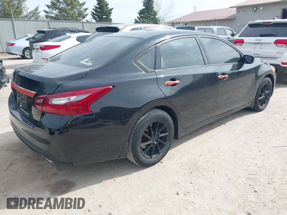 2018 Nissan Altima 2.5 S with VIN 1N4AL3AP3JC270628, listed as a IAAI auction lot 42148978 with 62,561 mi miles. Bid and sale history available at carsss.com. Image 4.