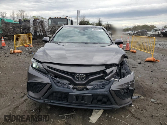 2021 Toyota Camry SE Nightshade with VIN 4T1G11AKXMU588114, listed as a Copart auction lot 52624045 with 81,779 mi miles and Salvage Title. Bid and sale history available at carsss.com. Image 5.