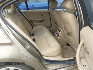 2006 BMW 3 Series 325i with VIN WBAVB13556PT20800, listed as a IAAI auction lot 42072125 with 183,274 mi miles. Bid and sale history available at carsss.com. Image 8.