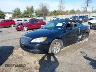 2013 Chrysler 200 Touring z VIN 1C3BCBEGXDN539546, wystawiony jako IAAI lot #41116473 z przebiegiem 142 927 mil mil oraz . Historia ofert i sprzedaży dostępna na DreamBid. Obrazek 21.