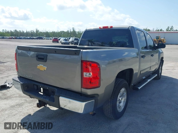 2013 Chevrolet Silverado 1500 LT with VIN 3GCPCSE01DG206827, listed as a IAAI auction lot 41976945 with 213,940 mi miles and . Bid and sale history available at DreamBid. Image 12.