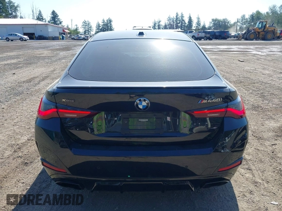2022 BMW 4 Series M440i xDrive z VIN WBA13AW02NFL97513, wystawiony jako IAAI lot #42385642 z przebiegiem 33 827 mil mil oraz . Historia ofert i sprzedaży dostępna na DreamBid. Obrazek 17.