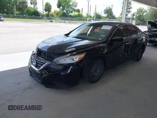 2017 Nissan Altima SV z VIN 1N4AL3AP4HC197439, wystawiony jako IAAI lot #42464354 z przebiegiem 163 406 mil mil oraz . Historia ofert i sprzedaży dostępna na DreamBid. Obrazek 23.