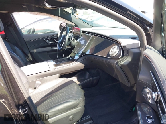 2023 Mercedes-Benz EQS 450+ z VIN 4JGDM2DB4PA008387, wystawiony jako IAAI lot #39736557 z przebiegiem 11 160 mil mil oraz . Historia ofert i sprzedaży dostępna na DreamBid. Obrazek 5.