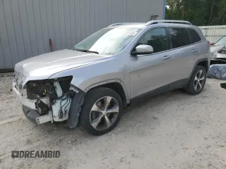 2019 Jeep Cherokee Limited z VIN 1C4PJLDB9KD185010, wystawiony jako Copart lot #57264935 z przebiegiem 121 747 mil mil oraz Szkoda całkowita • Salvage title. Historia ofert i sprzedaży dostępna na DreamBid. Obrazek 1.