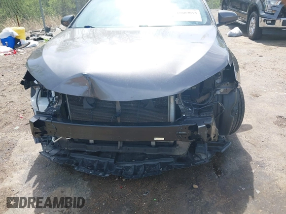 2017 Toyota Camry XLE with VIN 4T1BF1FK0HU402574, listed as a IAAI auction lot 41889015 with 155,470 mi miles. Bid and sale history available at carsss.com. Image 6.