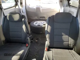 2009 Dodge Grand Caravan SE z VIN 1D8HN44E19B520096, wystawiony jako Copart lot #56339405 z przebiegiem 152 655 mil mil oraz Czysty tytuł • Clean title. Historia ofert i sprzedaży dostępna na DreamBid. Obrazek 10.