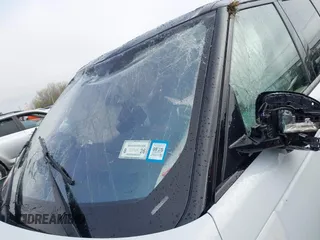 2020 Land Rover Range Rover HSE z VIN SALGS2RU2LA592177, wystawiony jako IAAI lot #42196372 z przebiegiem 43 343 mil mil oraz . Historia ofert i sprzedaży dostępna na DreamBid. Obrazek 6.