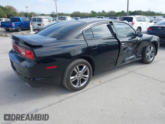 2013 Dodge Charger SXT z VIN 2C3CDXJG2DH528683, wystawiony jako IAAI lot #41644348 z przebiegiem 124 157 mil mil oraz . Historia ofert i sprzedaży dostępna na DreamBid. Obrazek 4.