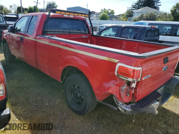 2014 Ford F-150 XL with VIN 1FTFX1CT1EKD40822, listed as a Copart auction lot 47235645 with 206,693 mi miles and Salvage Title. Bid and sale history available at carsss.com. Image 2.