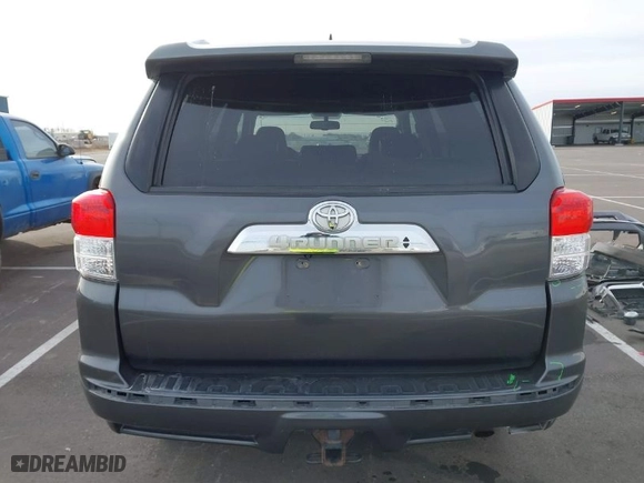 2011 Toyota 4Runner Trail with VIN JTEBU5JR0B5056013, listed as a IAAI auction lot 41501246 with 293,590 mi miles. Bid and sale history available at carsss.com. Image 17.