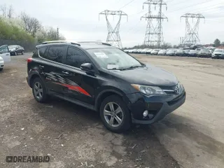 2015 Toyota RAV4 XLE with VIN 2T3RFREV4FW270089, listed as a IAAI auction lot 41943299 with 182,879 mi miles. Bid and sale history available at carsss.com. Image 1.
